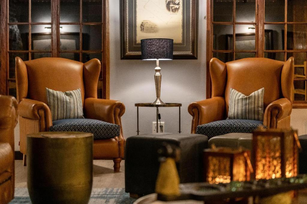 Etosha Safari Lodge, Etosha National Park, Namibia أوتجو المظهر الخارجي الصورة